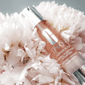 gel-duong-am-clinique-moisture-surge-hydrating-supercharged-concentrate-2