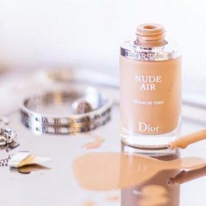 kem-nen-mong-nhe-diorskin-nude-air-serum-de-teint-spf-25-4